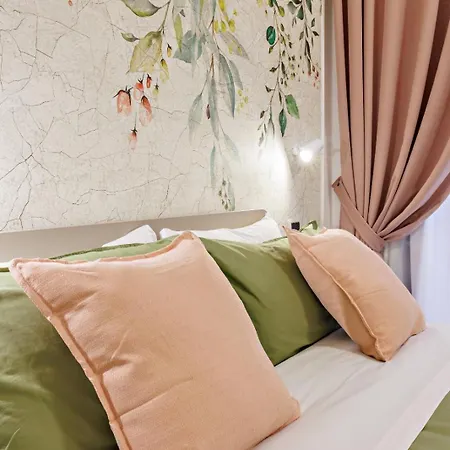 Bed & Breakfast A Piccerella Neapel
